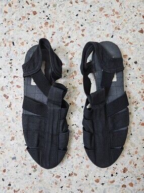 vintage black strappy  90s y2k grunge sandals goth indie urban festival flats